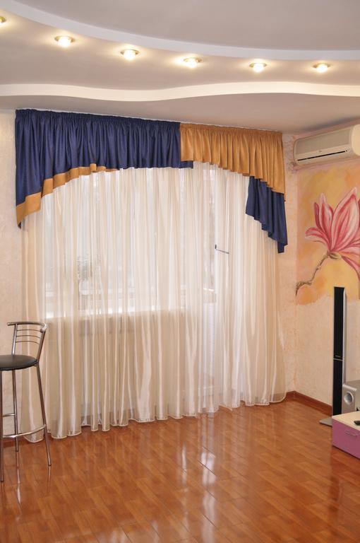 Apartment On Oleksandra Polia Avenue 110 นิปโปร ภายนอก รูปภาพ